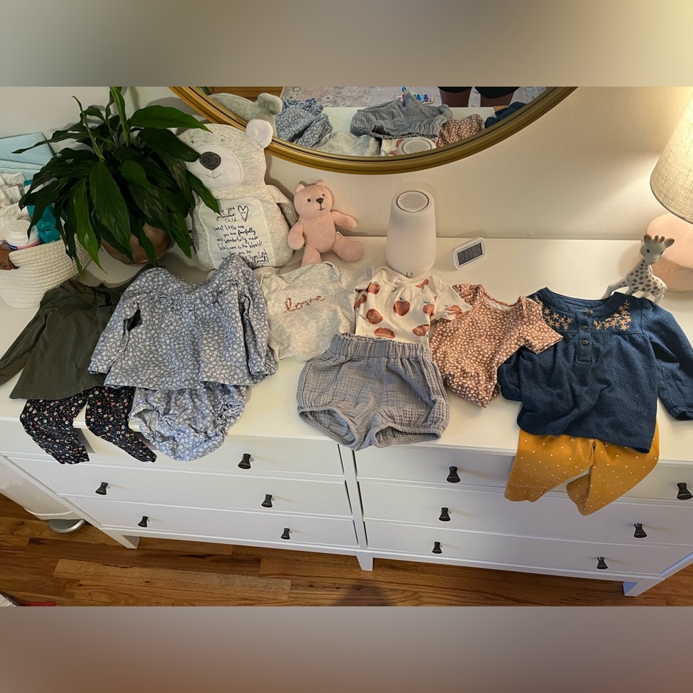 ❌❌SOLD❌❌Carter’s Bundle - 12 Months